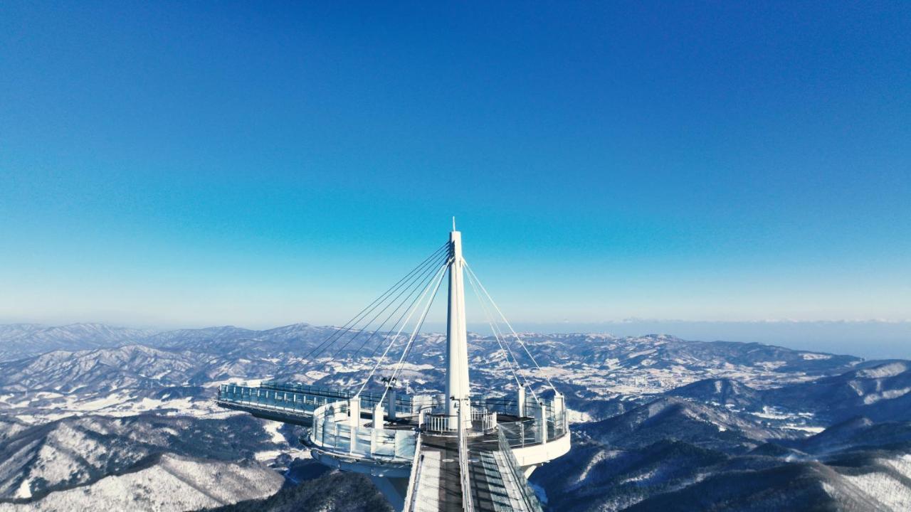 Hotel Mona Yongpyong à Pyeongchang Extérieur photo