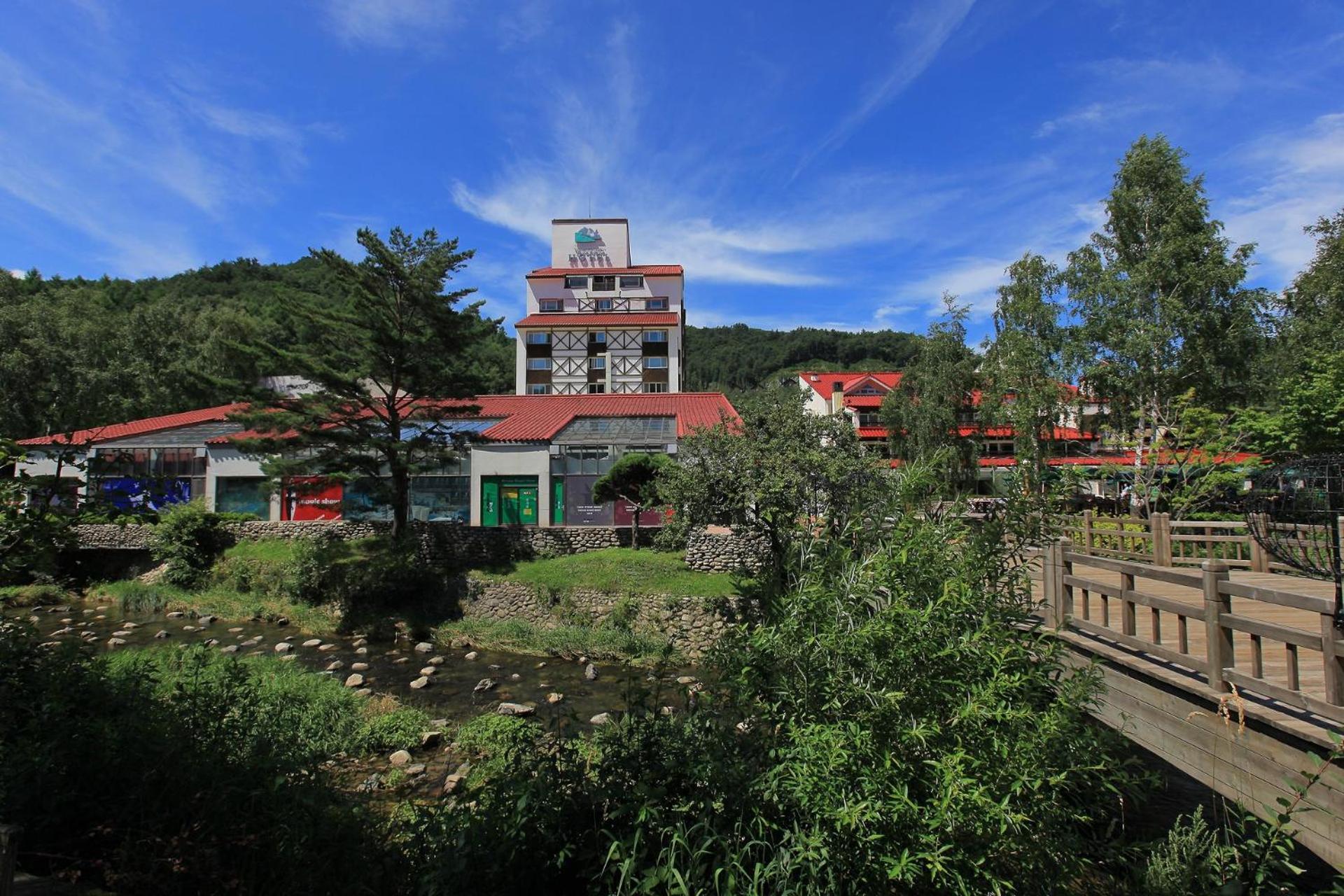 Hotel Mona Yongpyong à Pyeongchang Extérieur photo